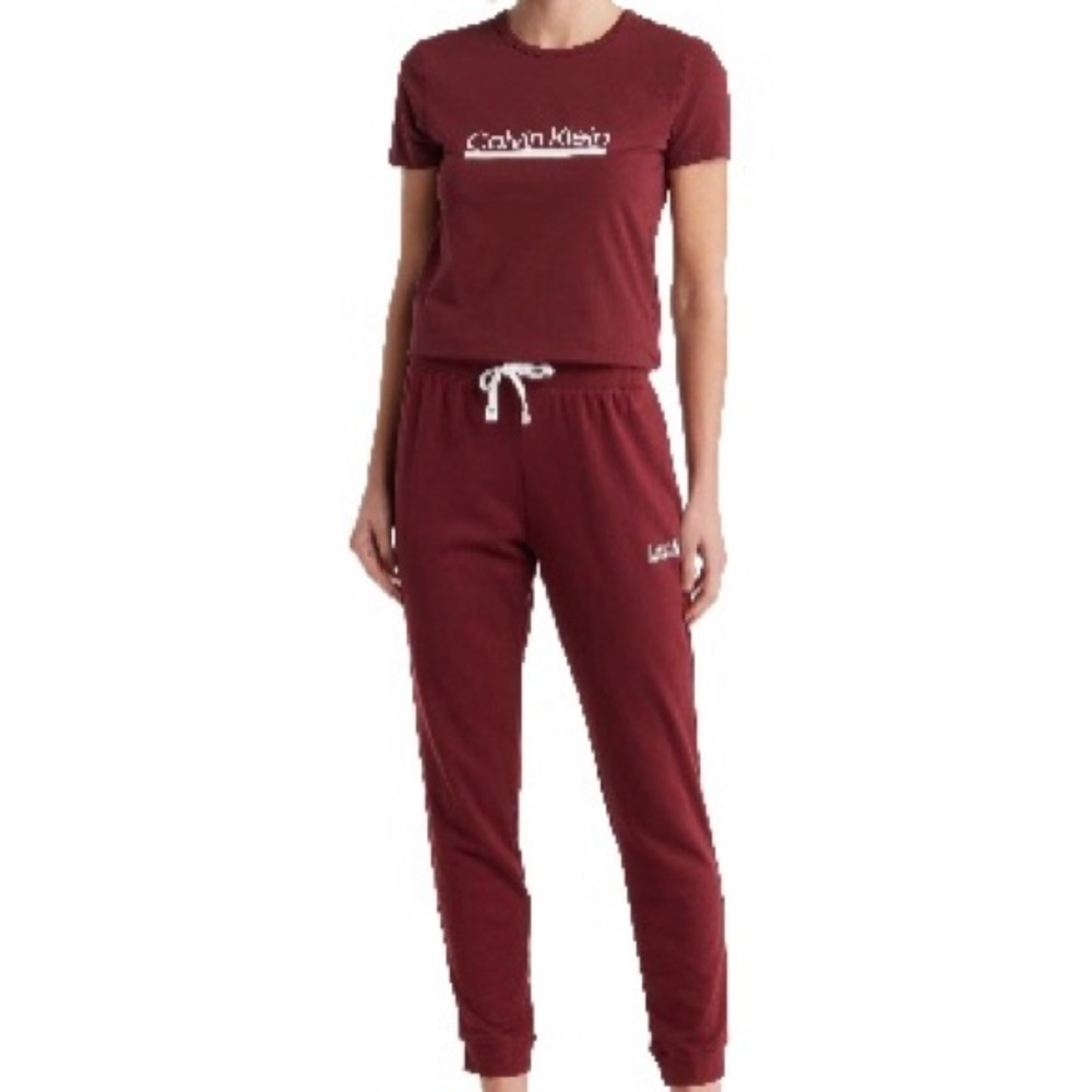 Calvin Klein Short Sleeve T-shirt & Joggers Pajama